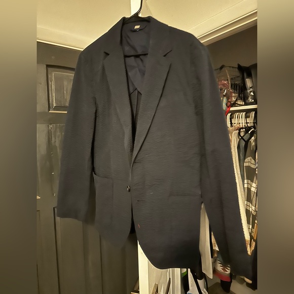 Dark blue jacket - Picture 1 of 1